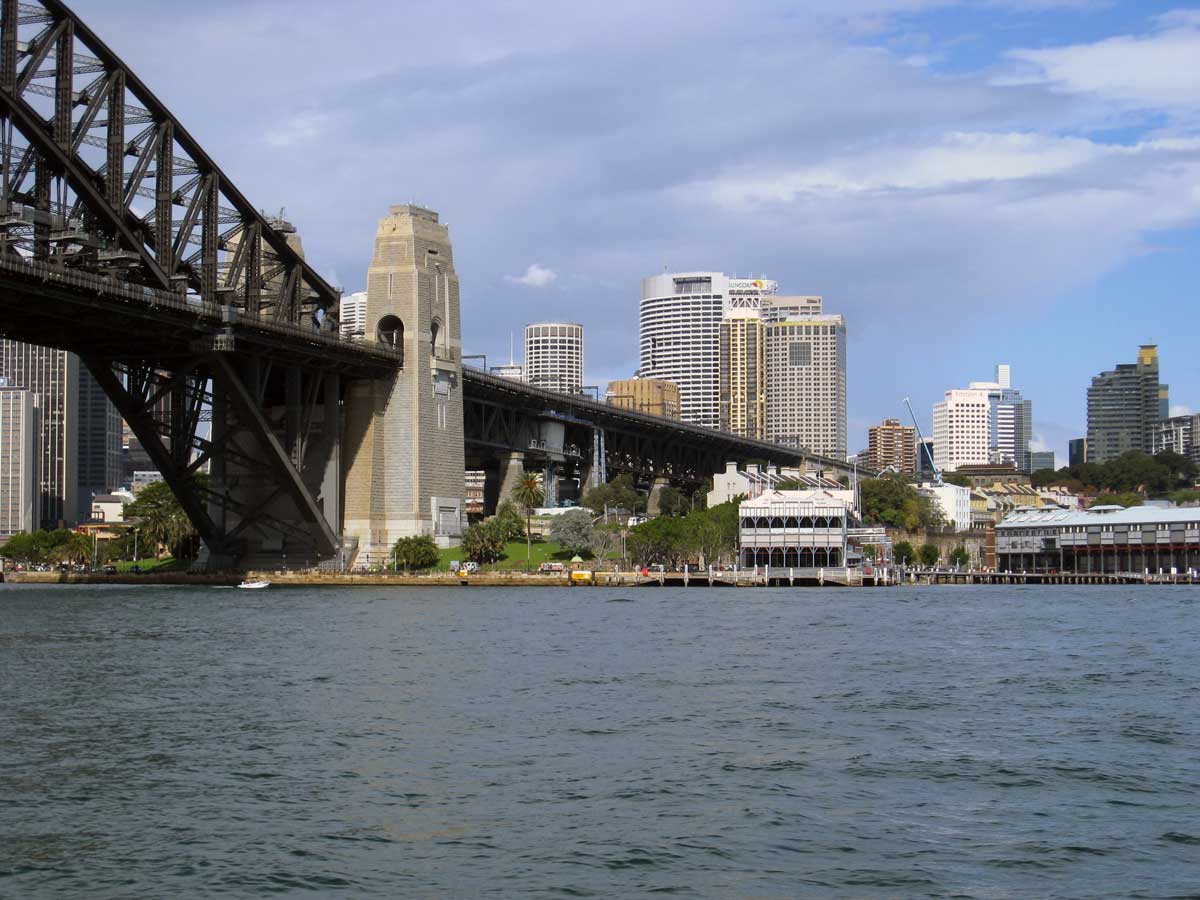 bridge_meets_waterfront