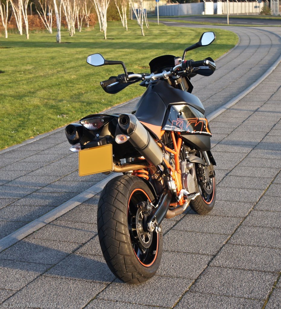 KTM_950_SMR_03