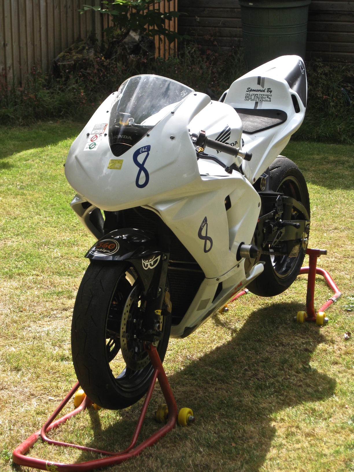 CBR600RR_Track_05