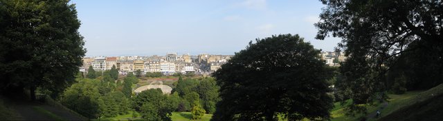 Edinburgh_glimpse